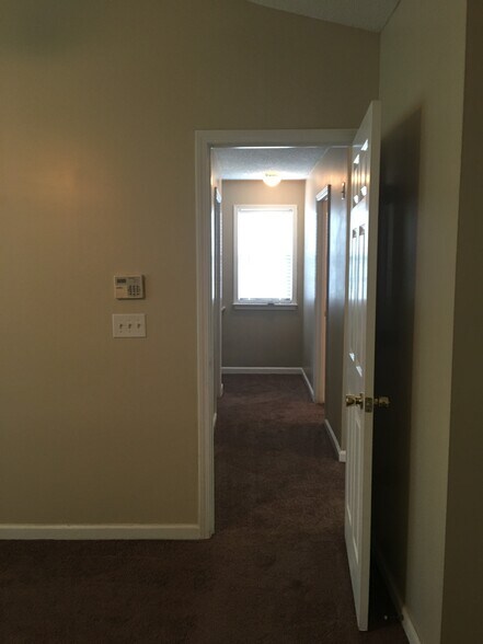 Building Photo - 1671 Heyford Cir NW