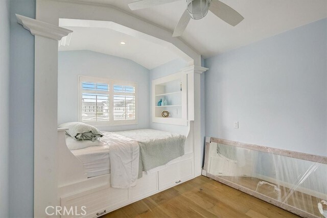 Building Photo - 2128 Miramar Dr