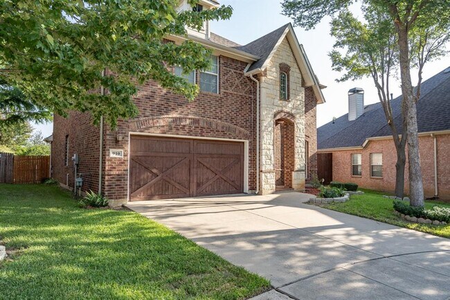 Building Photo - 910 Waterside Dr