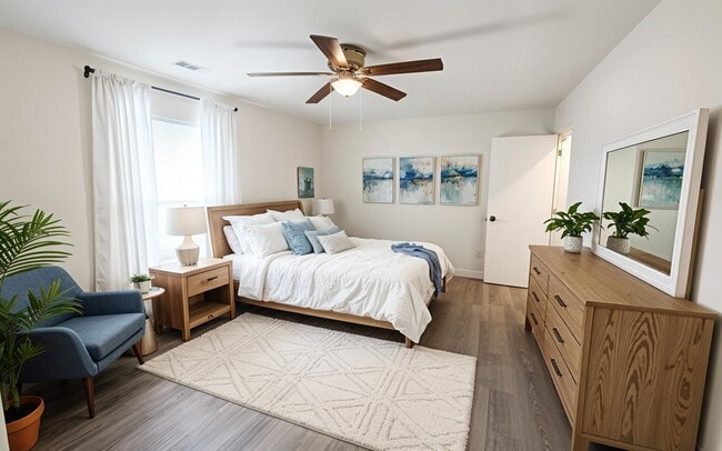 Building Photo - 1709 Hanover Blvd