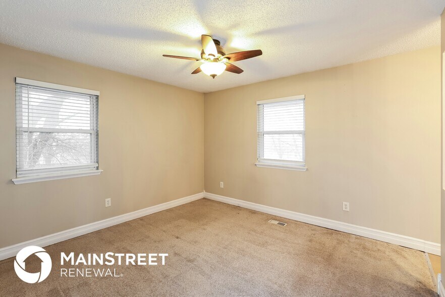 Building Photo - 11521 N McGee St