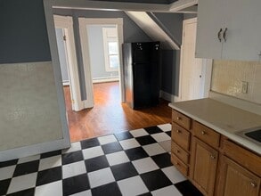 Building Photo - 175 Ashmont St