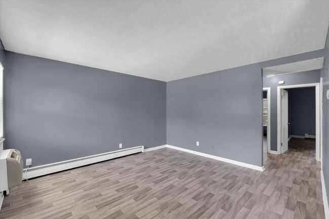 Building Photo - 421 Poplar Level Ct