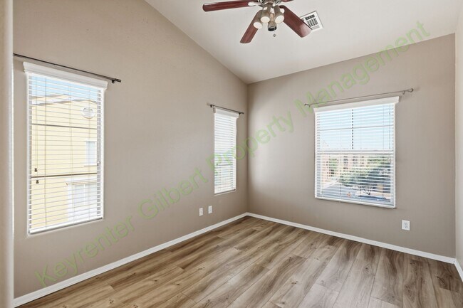 Building Photo - 900 S 94th St