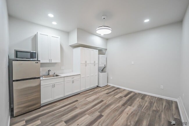 Building Photo - 11790 E 25th St