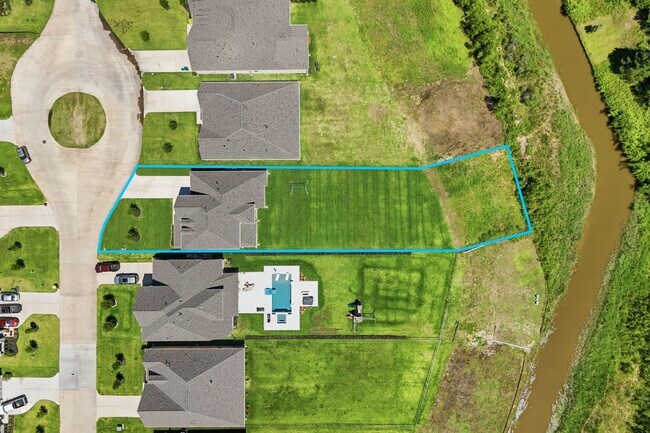 Building Photo - 208 Peninsula Pt Dr