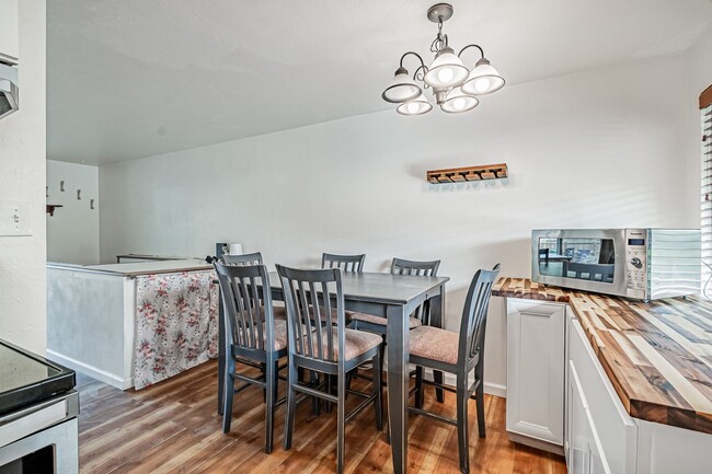 Building Photo - Affordable 4BD, 2BA East Denver Home