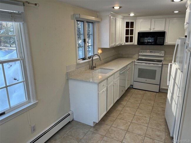 Building Photo - 17 Washington Ave