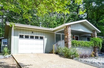 Building Photo - Central Hot Springs Village/Home/Unfurnished