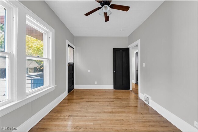 Building Photo - 1616 Eddington Rd