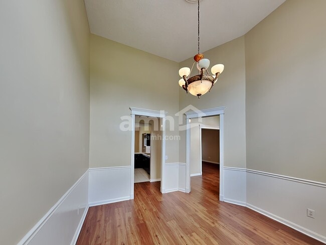 Building Photo - 210 Fox Hunt Ln