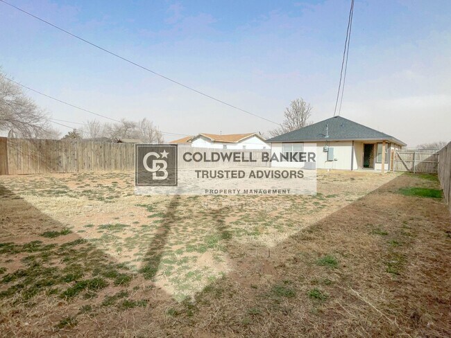 Building Photo - 2406 Fir Ave