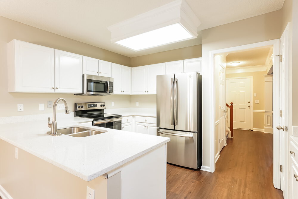 Building Photo - 4936 Bivens Dr