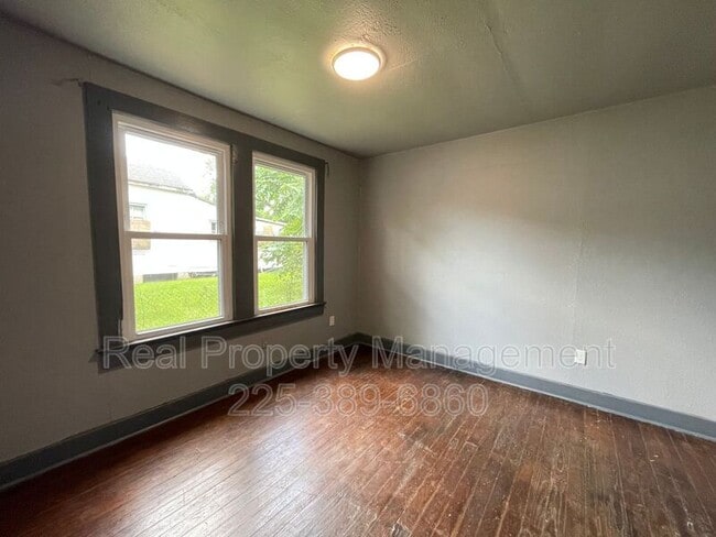 Building Photo - 1133 Maximillian St