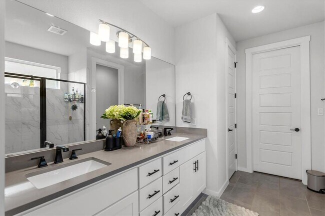 Building Photo - 2232 Nightjar Song Dr