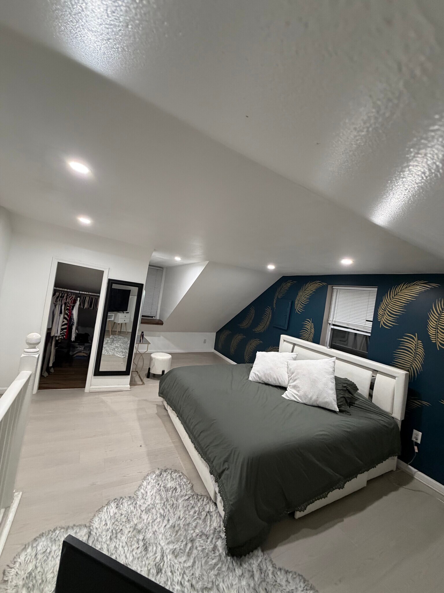 Building Photo - 2706 Bridge St