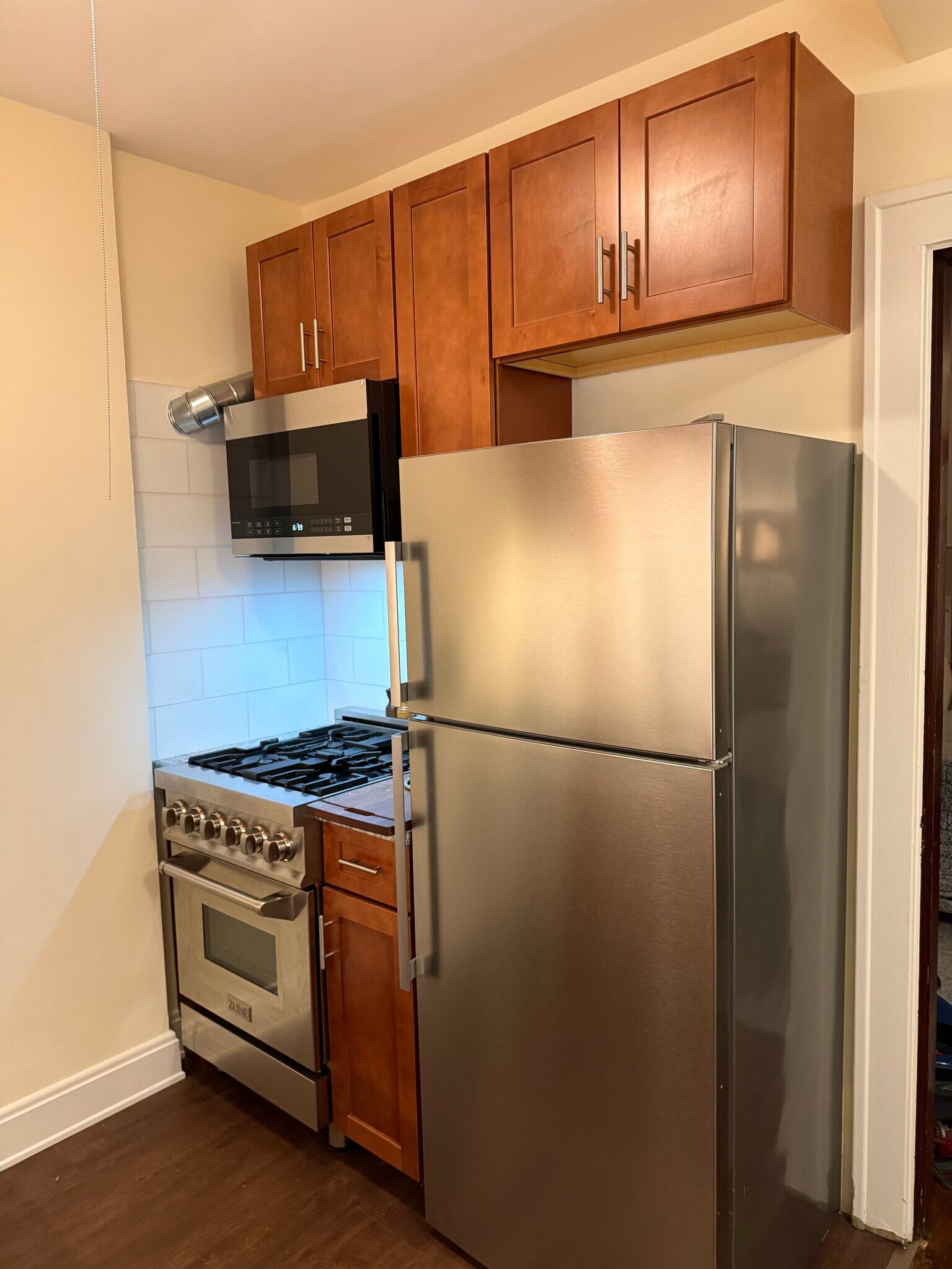 Building Photo - 6322 Hamilton Ave