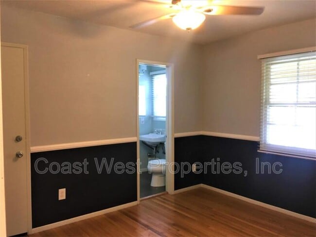 Building Photo - 4727 Glacier Ave