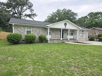 Building Photo - Charming ranch style home