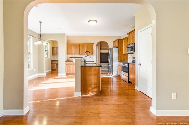 Building Photo - 2828 Deepwater Ct