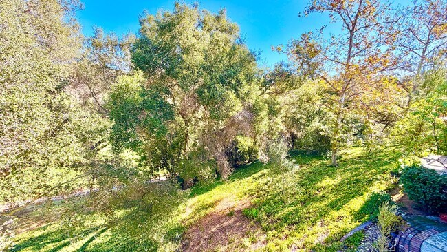 Building Photo - Beautifully Updated & Remodeled Townhome on the Pala Mesa Golf Course in Fallbrook!