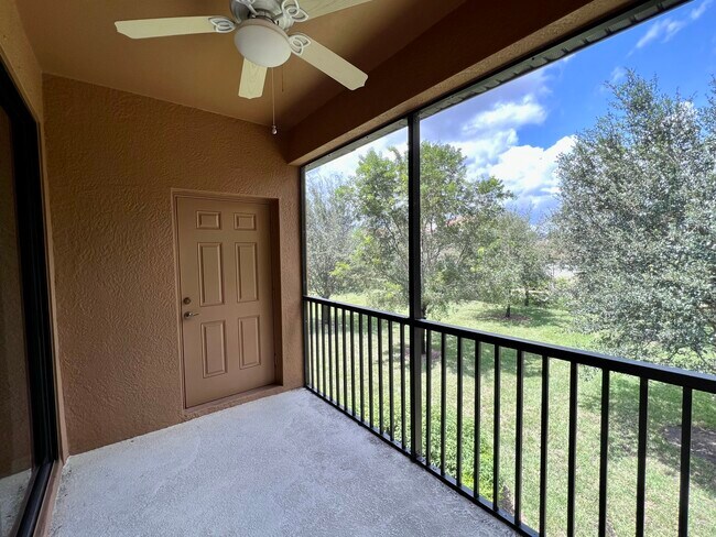 Building Photo - 3702 Pino Vista Way