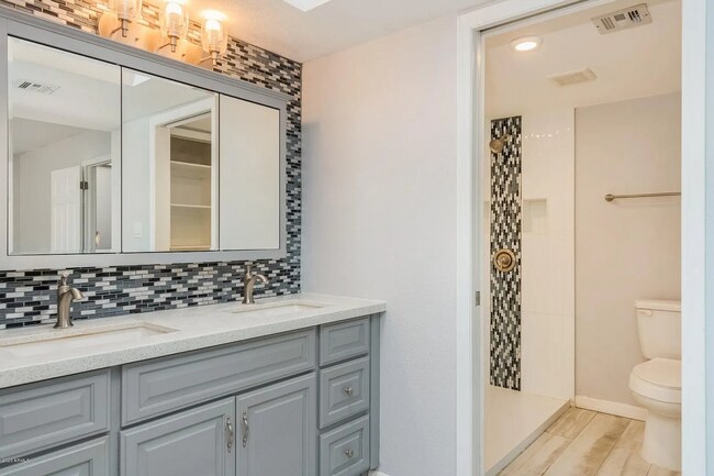 Building Photo - 4938 N 74th St