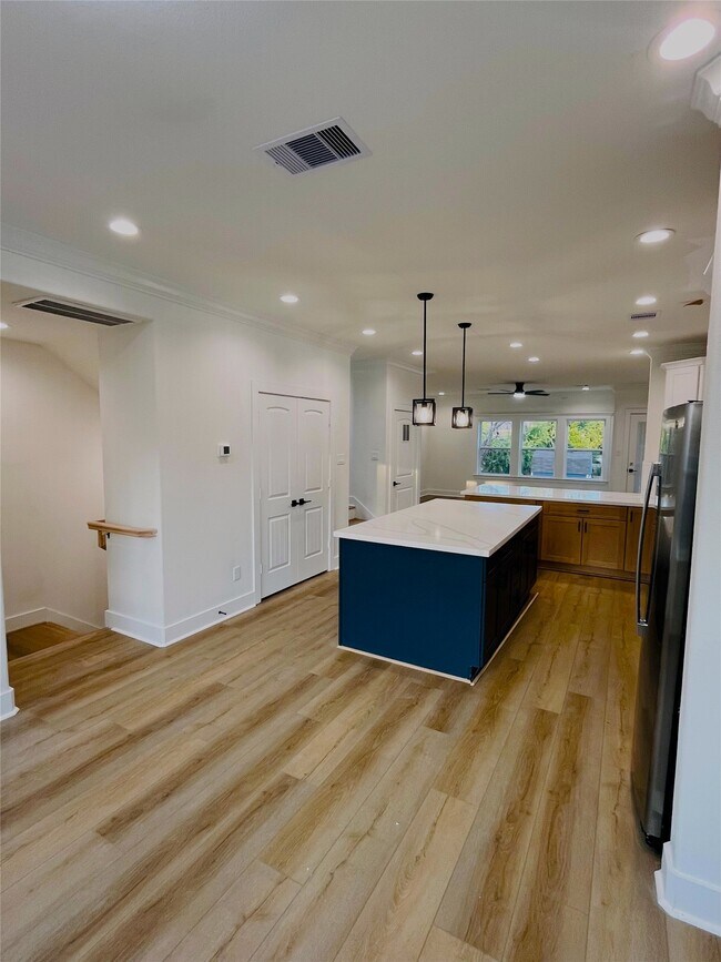 Building Photo - 3104 Arlington St