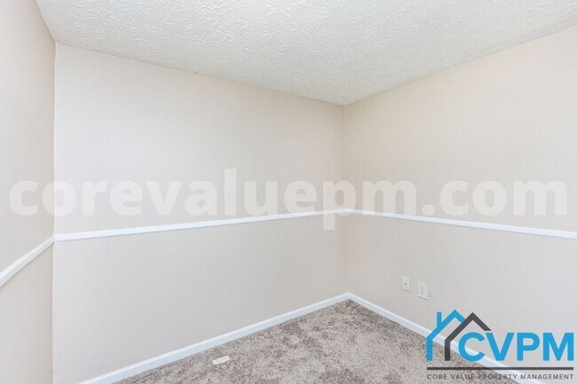 Building Photo - 1406 Point O Woods Ct