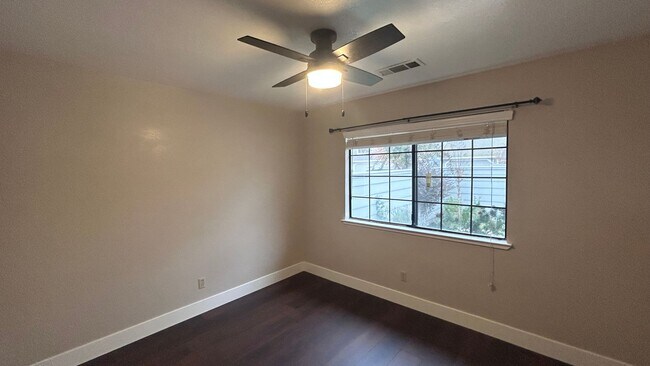 Building Photo - 3545 Thomas More Way