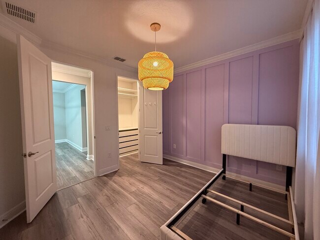 Building Photo - 1943 Standing Rock Cir