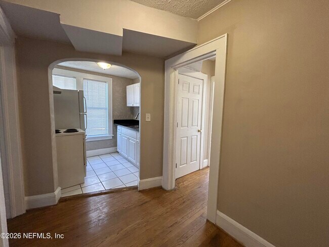 Building Photo - 2623 College St