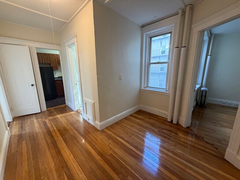 Building Photo - 138 Ipswich St