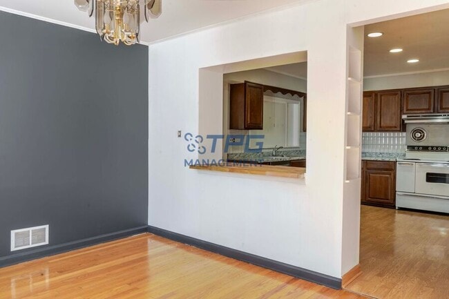 Building Photo - 29 Glendale Rd