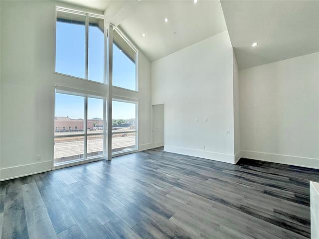 Building Photo - 3525 Normandy Ave