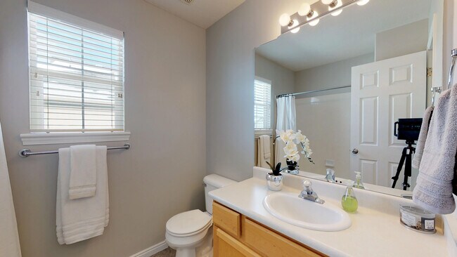 Building Photo - 4058 Valderrama