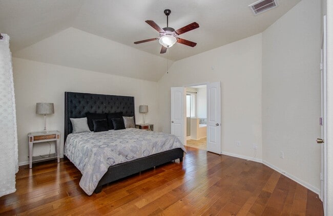 Building Photo - 15218 Zenith Glen Ln