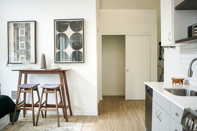 Building Photo - Sleek & Modern Studio w/Condo-Grade Finishes + Patio!