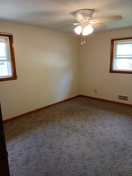 Master bedroom - 3709 60th Pl
