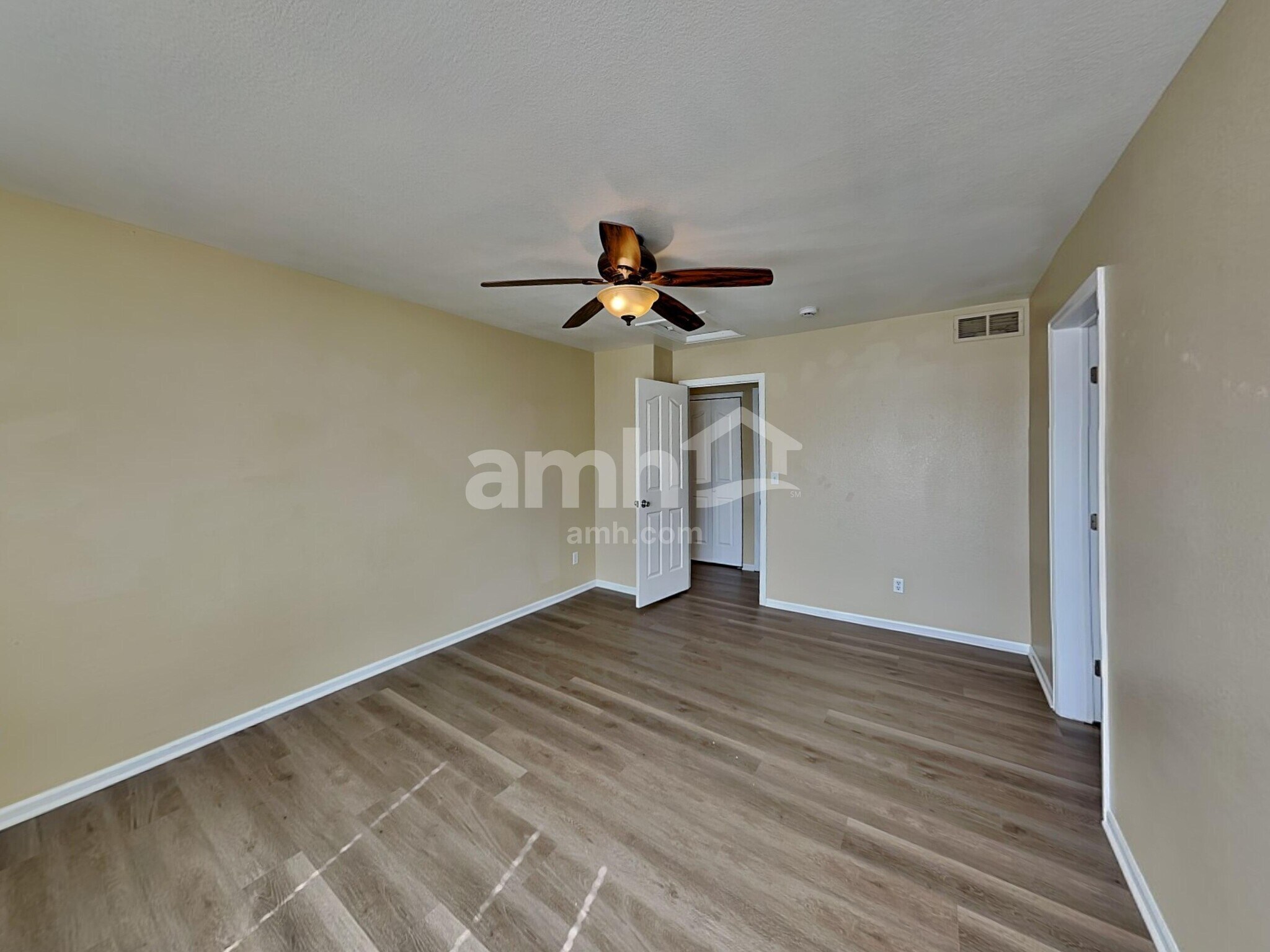 Building Photo - 21551 E 42nd Ave