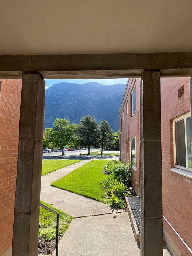 Building Photo - 1 bed south of BYU