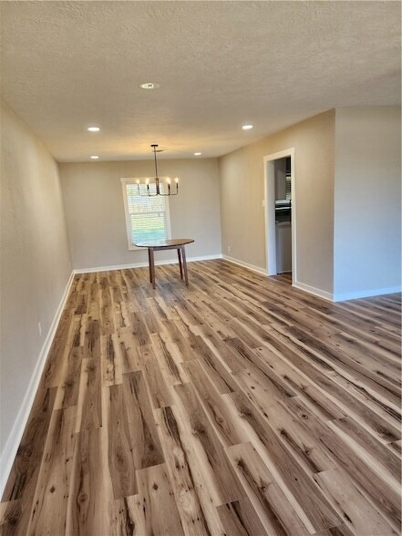 Building Photo - 12877 E State Hwy 21