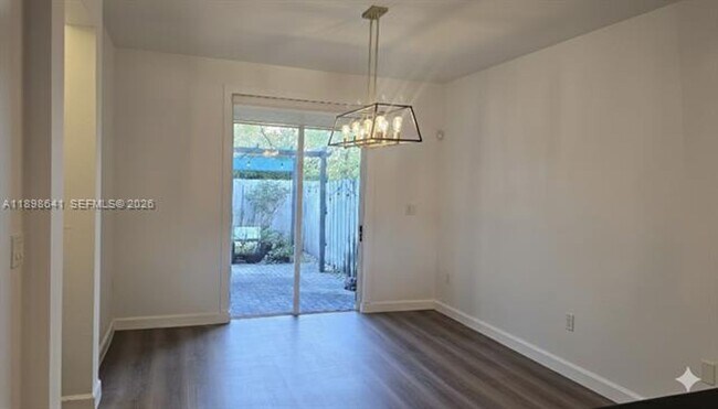 Building Photo - 7406 NW 108th Path