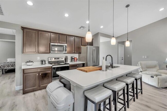 Building Photo - 6193 Cabal Ln