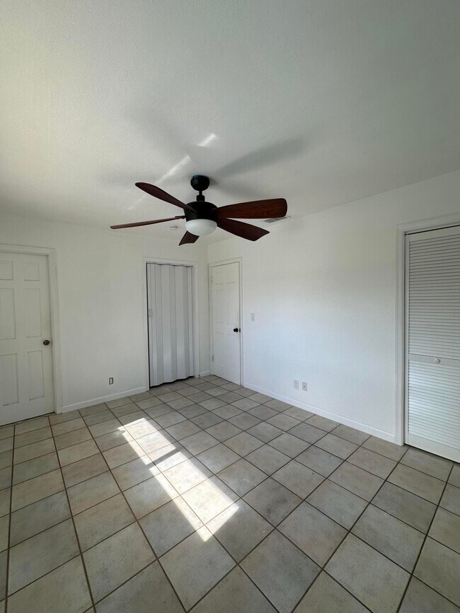 Building Photo - 2030 Bonnie St