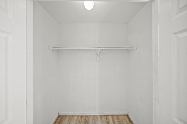 Building Photo - 4636 Mayflower St