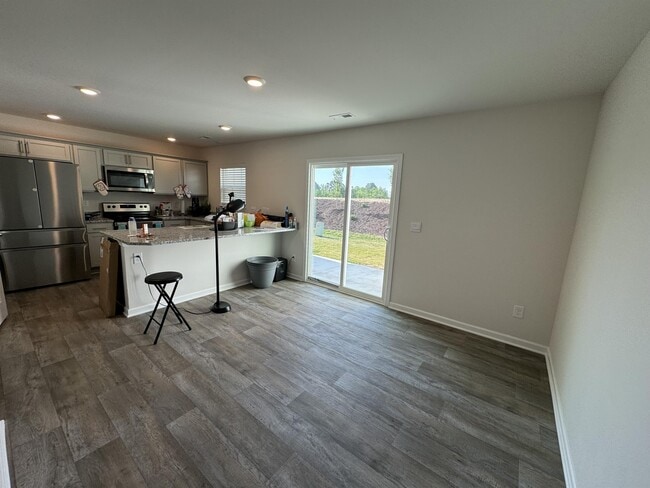 Building Photo - 4109 Laurel Rdg Dr