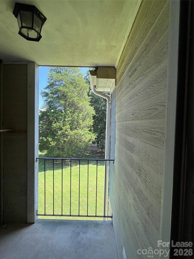Building Photo - 7368 Rose Terrace Ct