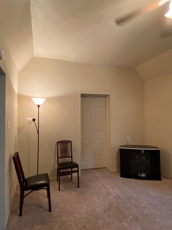 Building Photo - 1701 Brownsville Rd