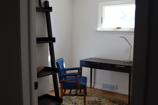 Third bedroom or study - 345 Myoma Rd